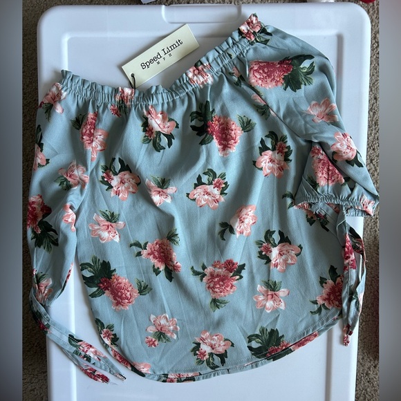 NWT Speed Limit MPH Off Shoulder Top - Picture 2 of 2